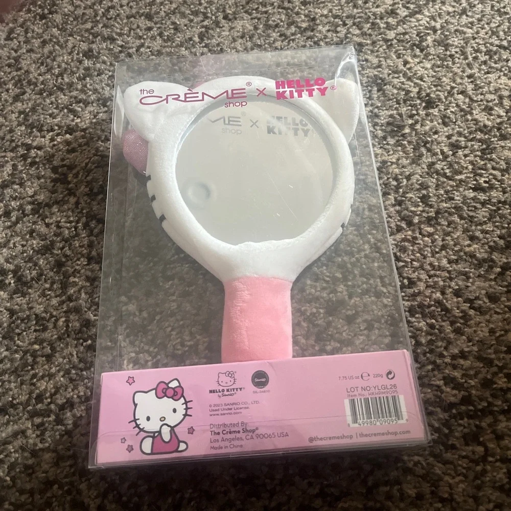 The Crème Shop x Sanrio Hello Kitty - Plush Portable Mirror Limited Edition NEW